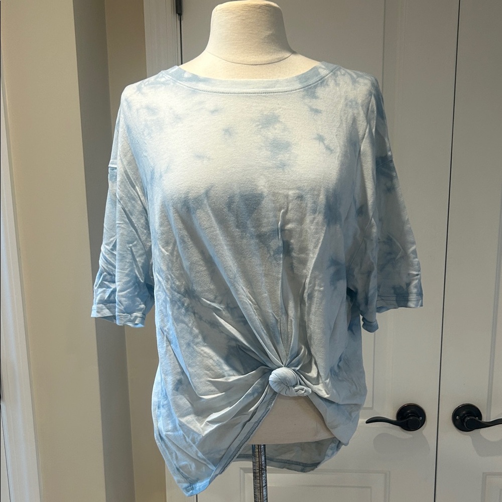Double Zero Blue Tie-Dye Knot Front Women's Top